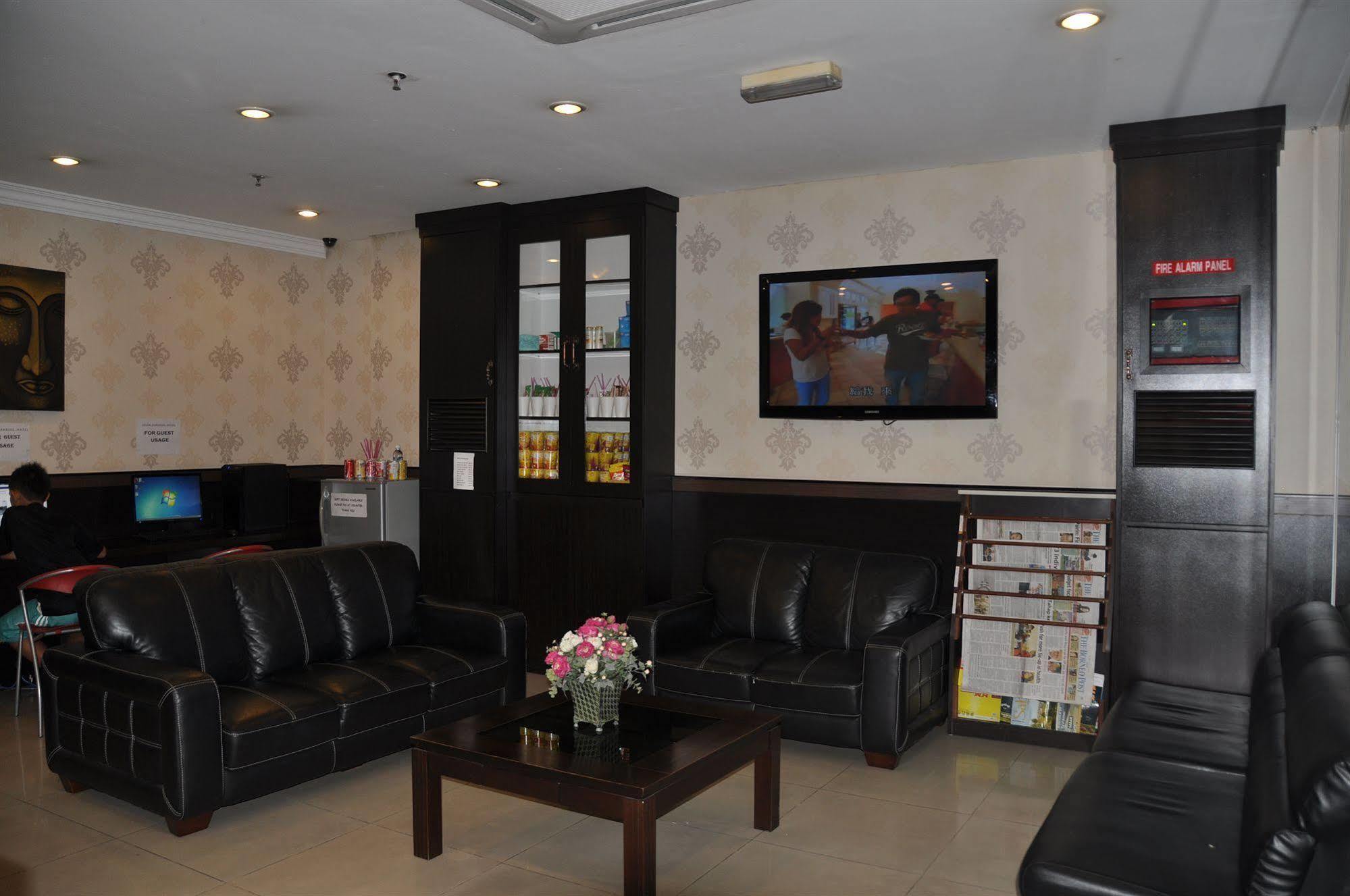 Switz Paradise Hotel - 5 Minute Walk To Centre Point And 10 Minute Walk To Waterfront- Kota Kinabalu Exteriér fotografie